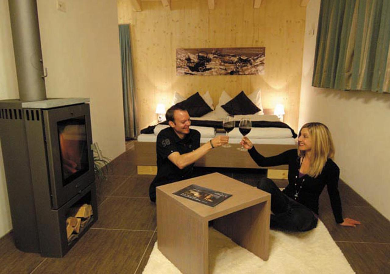 Huettenhotel Husky Lodge Muotathal Luaran gambar