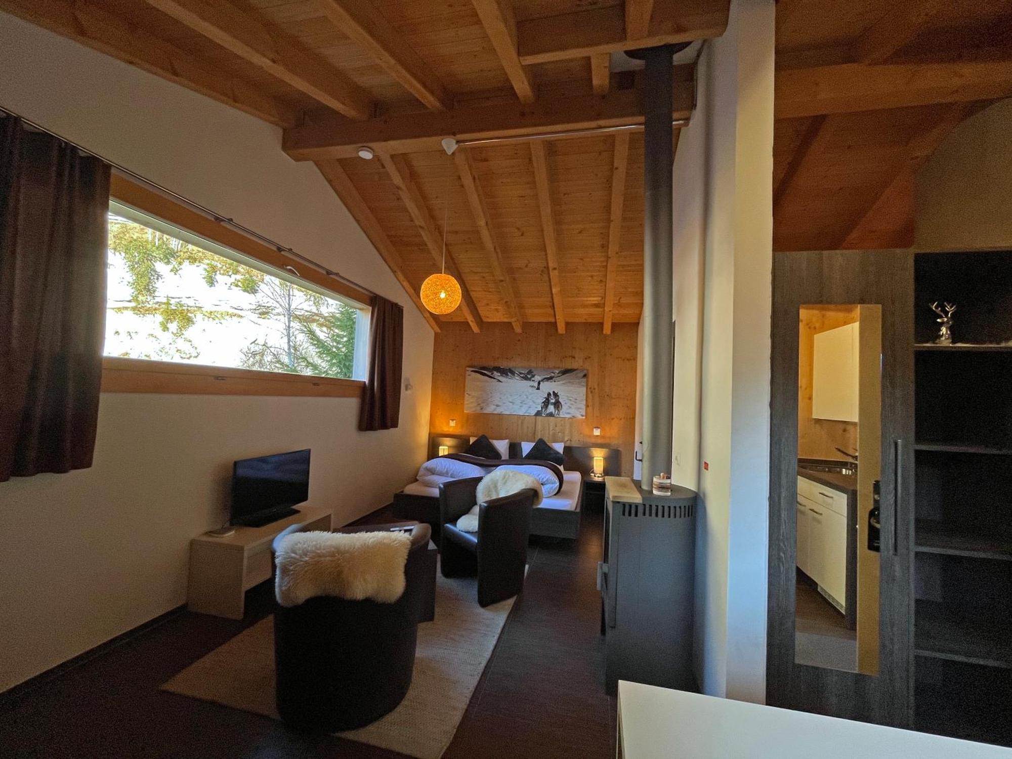 Huettenhotel Husky Lodge Muotathal Luaran gambar