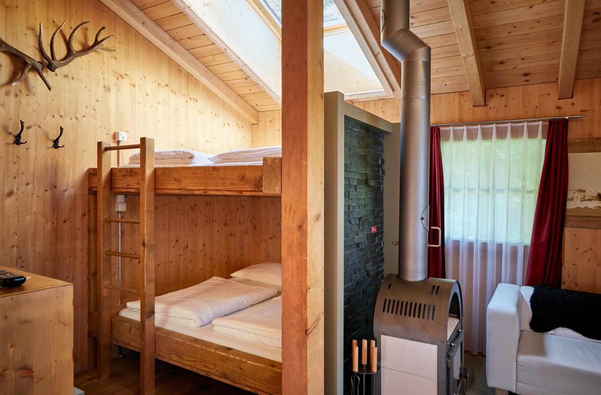 Huettenhotel Husky Lodge Muotathal Luaran gambar