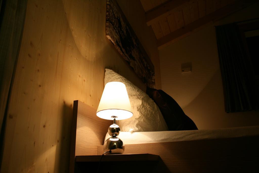 Huettenhotel Husky Lodge Muotathal Bilik gambar